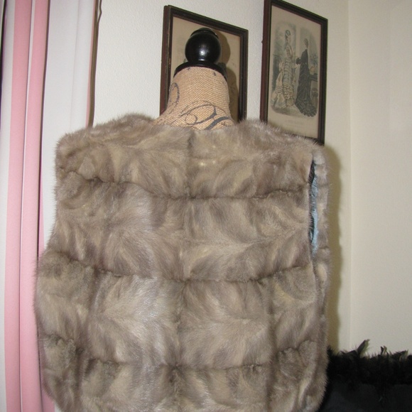 Cerulean Silver Mink Vest - Vintage - Picture 5 of 6